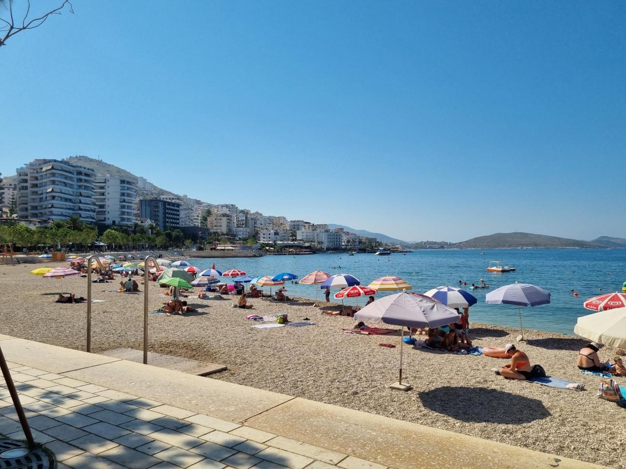 Happy Stay Eri Sarande Exterior photo