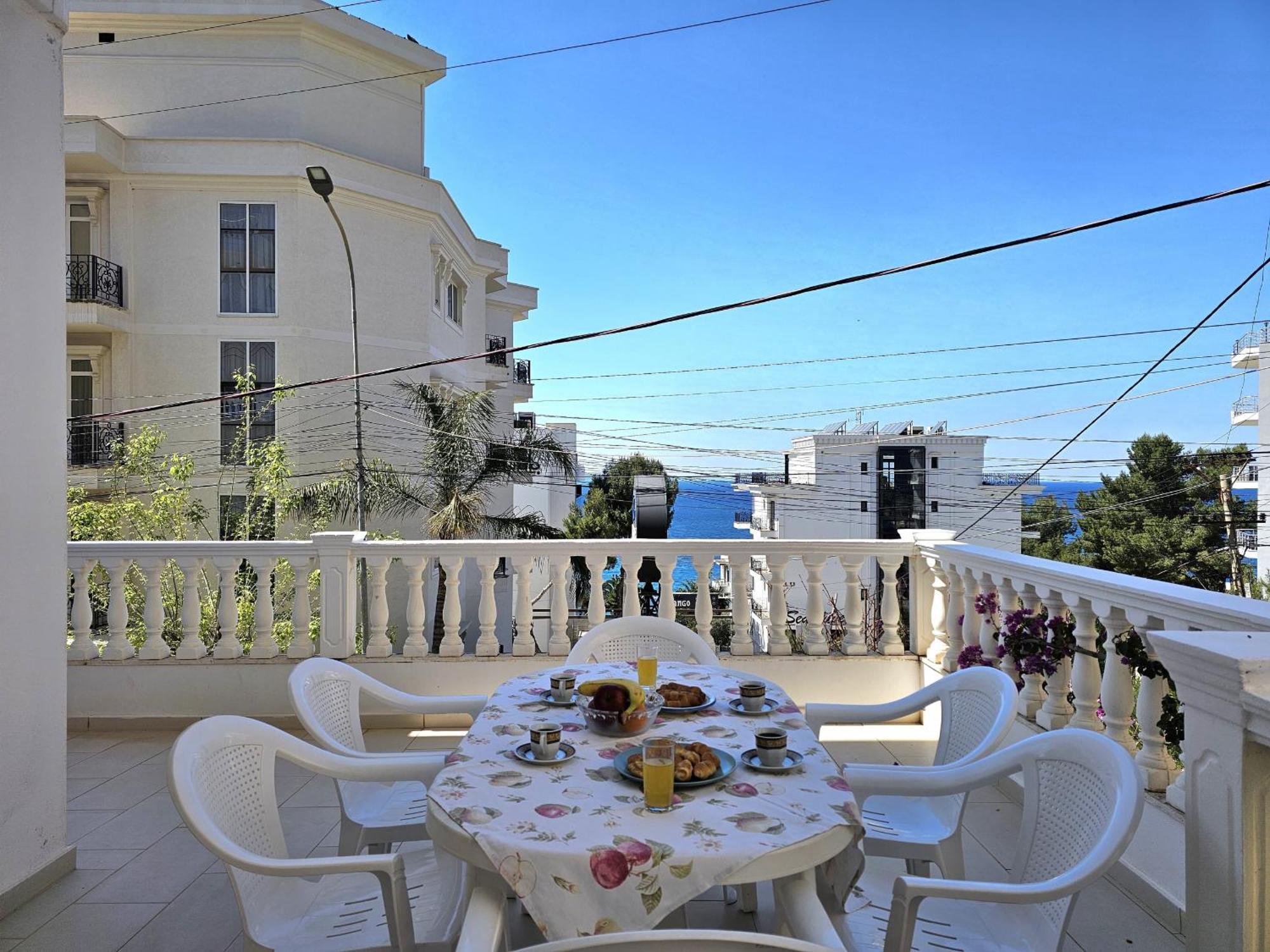 Happy Stay Eri Sarande Exterior photo