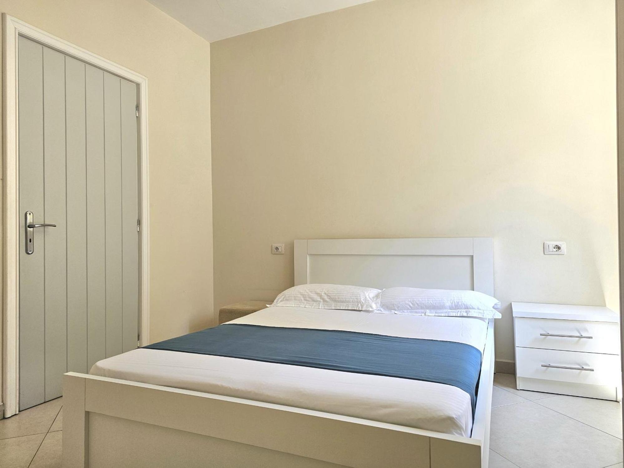 Happy Stay Eri Sarande Exterior photo